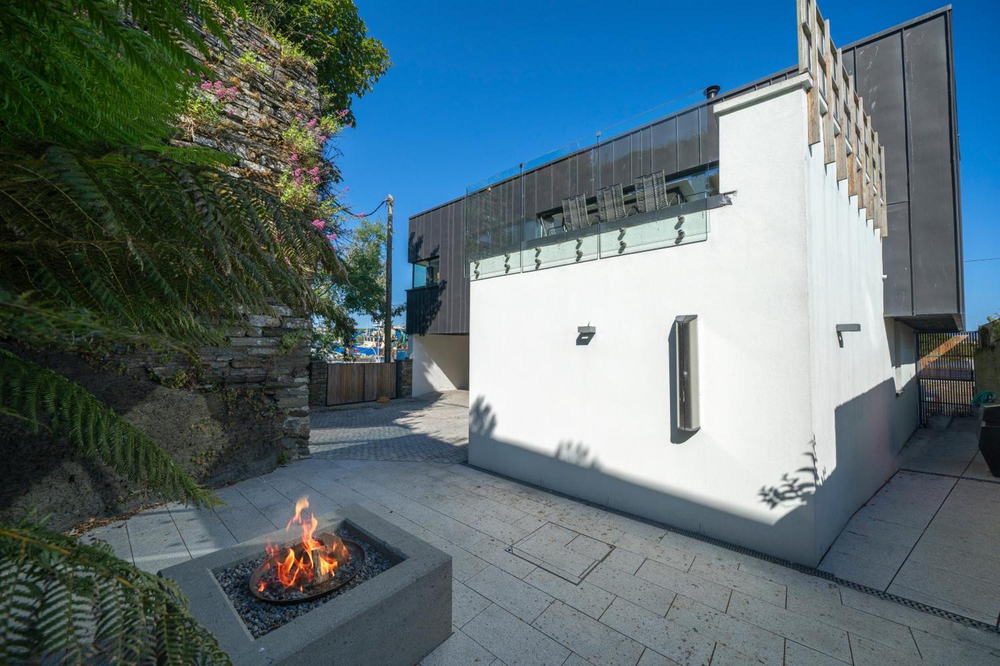 The Dockhouse Kinsale Villa Exterior photo